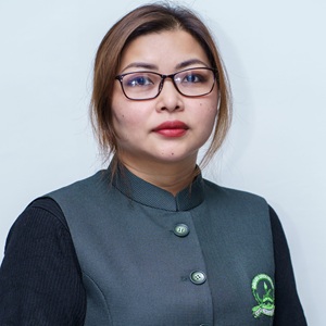 Dr. C. Lalfakzuali 